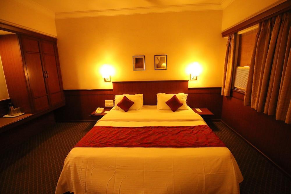 אחמדאבאד Hotel Skylon מראה חיצוני תמונה