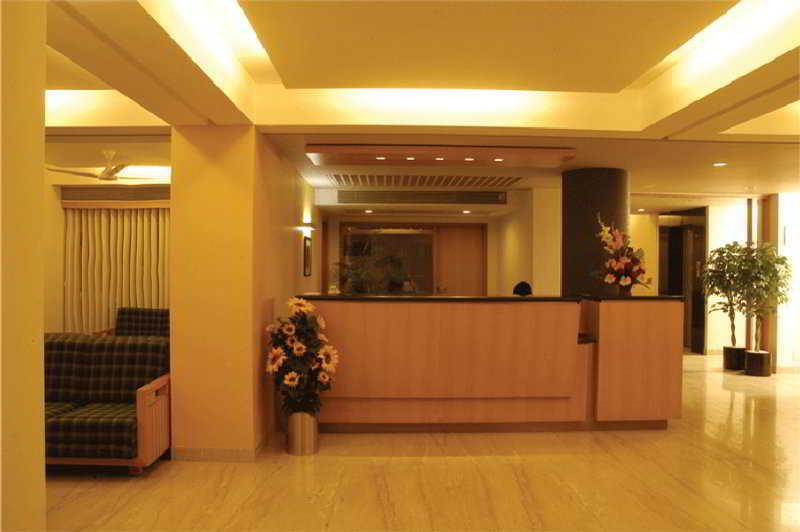 אחמדאבאד Hotel Skylon מראה חיצוני תמונה