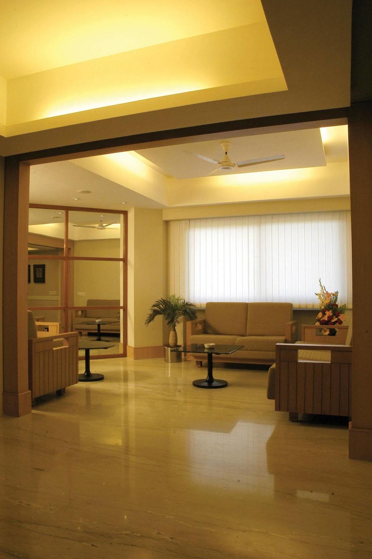 אחמדאבאד Hotel Skylon מראה חיצוני תמונה